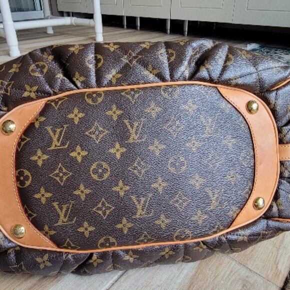 Louis Vuitton Etoile Monogram Large Quilted Bowling Shoulder Handbag - Picture 9 of 16